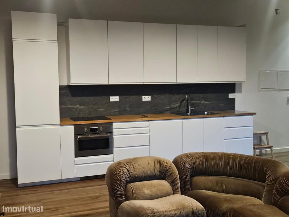 Apartamento com 1 quartos - localizado em Vila real