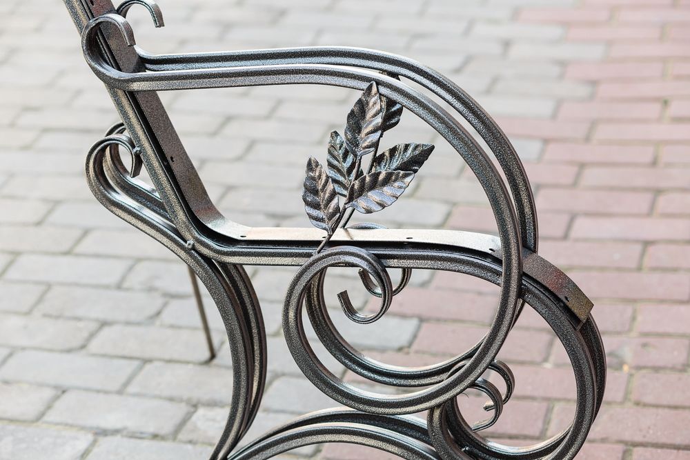 Лавка , стол , качеля , кованка , качалка , возможен опт