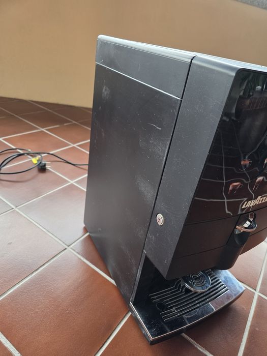 Maquina Lavazza  modelo LB 2600 INT