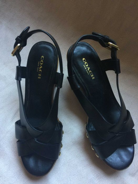 Sandálias pretas Coach New York