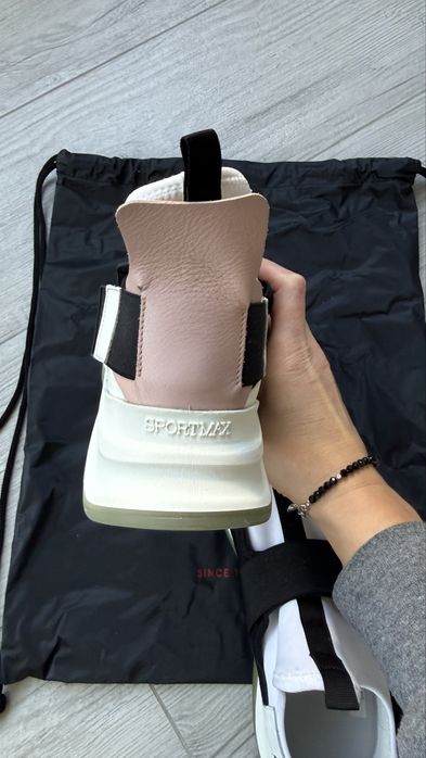 Кросіквки Max Mara , Sportmax