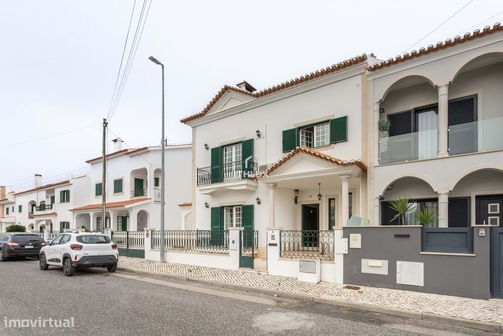 Excelente Moradia T4 em Benavente