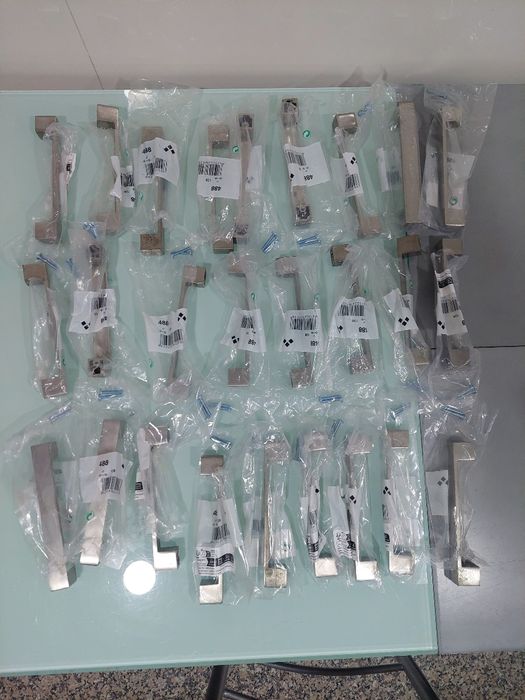 Movable Kitchen Handles423106872785643521