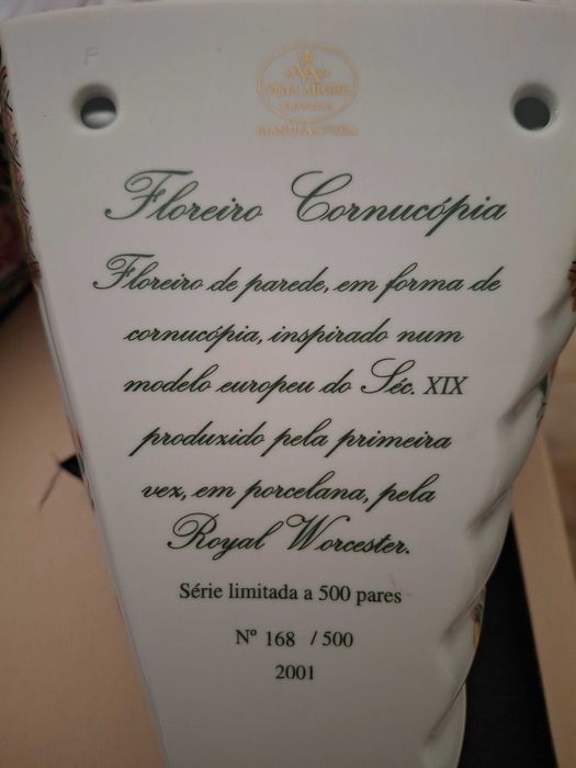 Exuberantes floreiras Vista Alegre- Edição Limitada 185/500