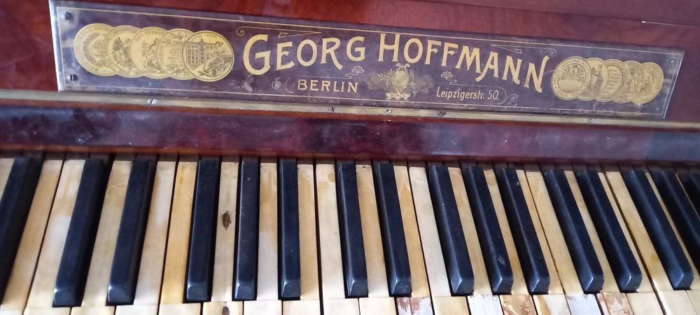 Pianino Georg  Hoffmann 1903