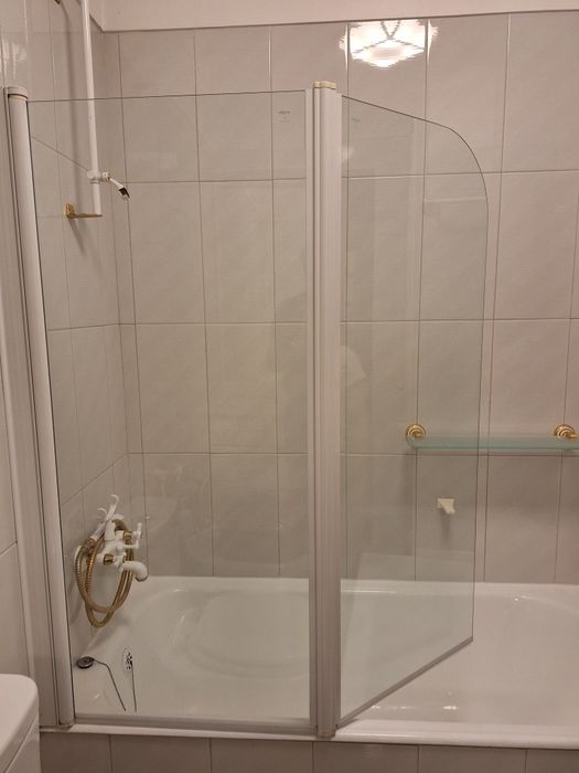 Protecção em vidro para banheira