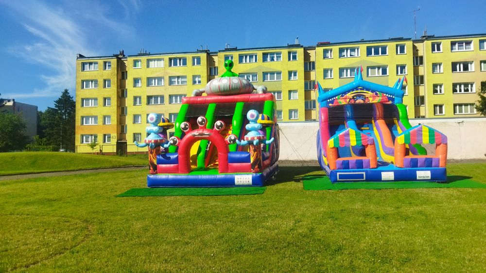 Dmuchaniec zjeżdżalnia zamek