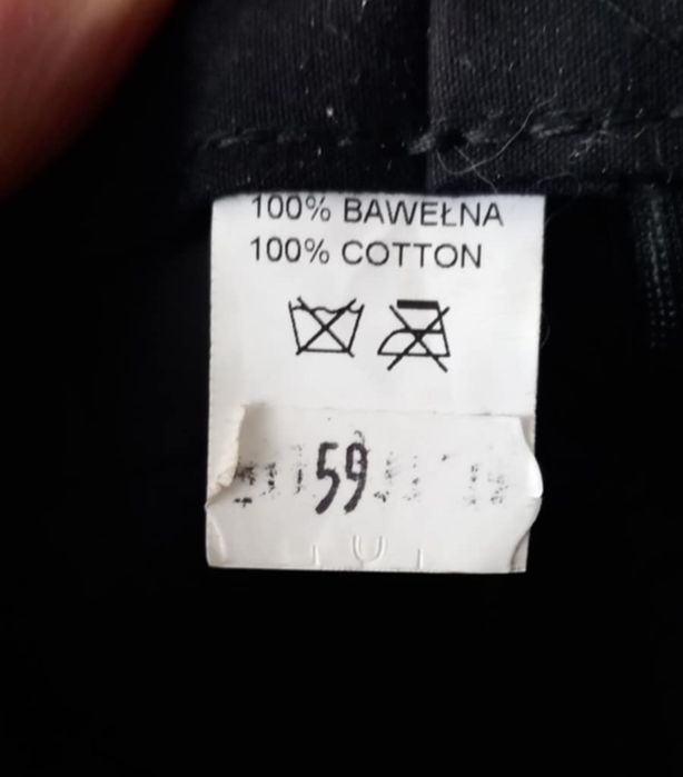 Czarna czapka sztruksowa, 100% bawełna