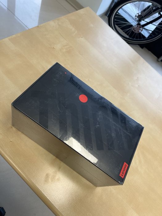 Tablet Lenovo ThinkSmart AIO View (ZA690008SE)/ 8 GB czarny