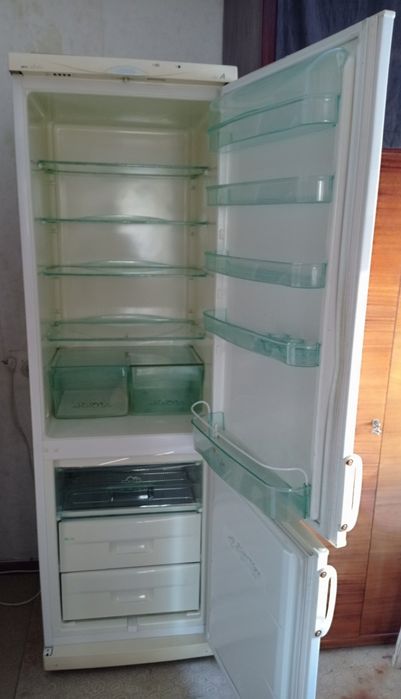 Холодильник Snaige 2-х камерний