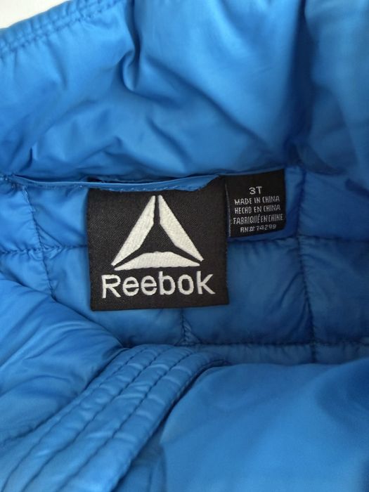 Курточка фірми Reebok  для хлопчика 2-3 роки