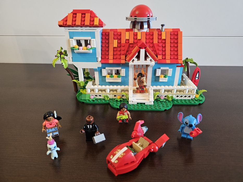 LEGO Disney Classic Domek na plaży Lilo i Stitch 43268