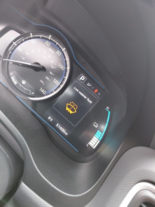 Ионик заряжаемый гибрид продам