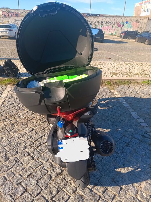 Zontes 310M como nova garagem