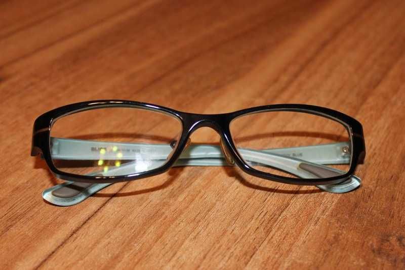 Markowe okulary "zerówki" do komputera, od optyka, z antyrefleksem