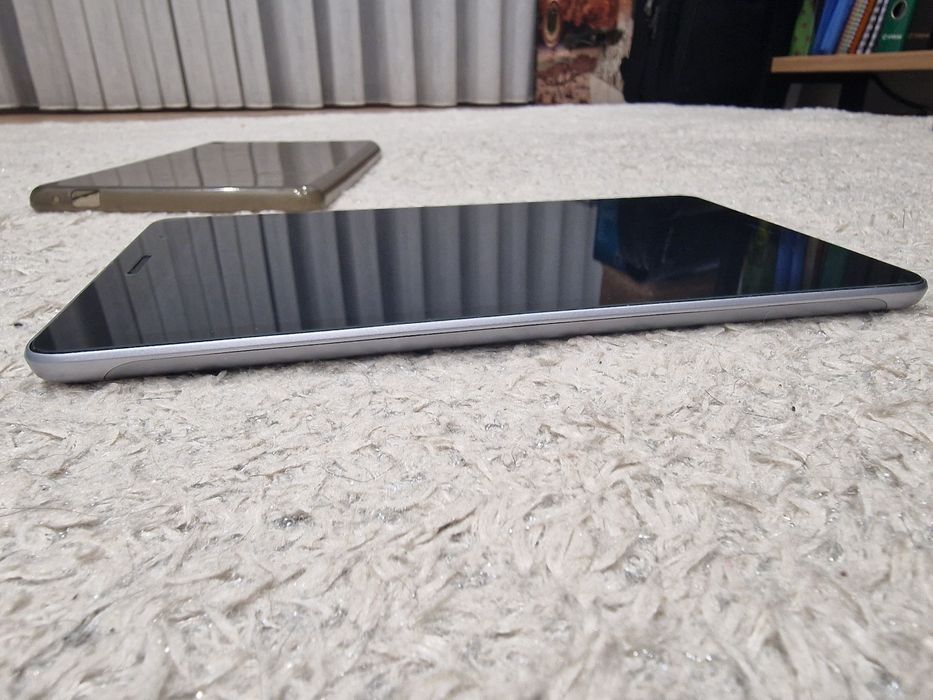 Huawei MediaPad T3 + Extras64309948219009123