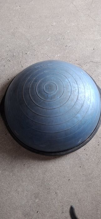 Bosu Balance trainer476351677208340480