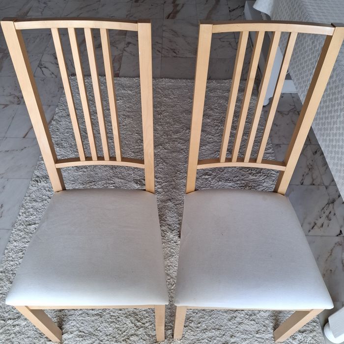 Cadeiras em bom estado