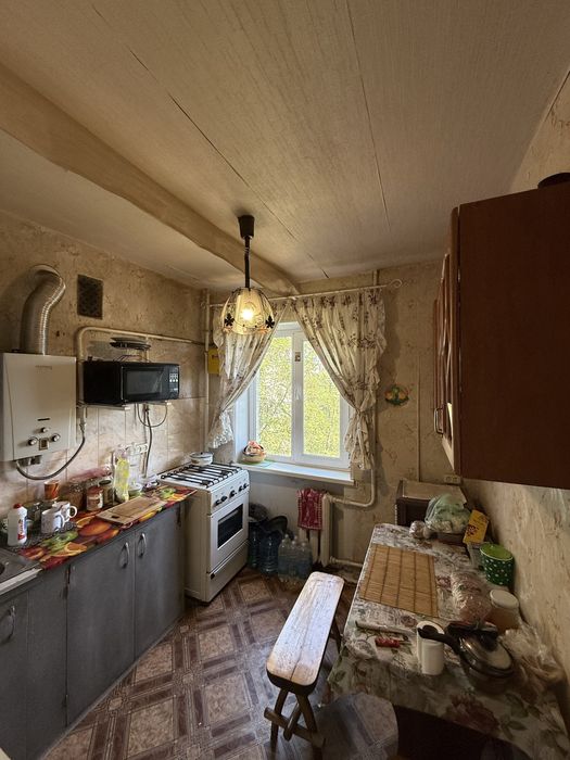 Продается 2 комнатная квартира. Центр. Славянск.