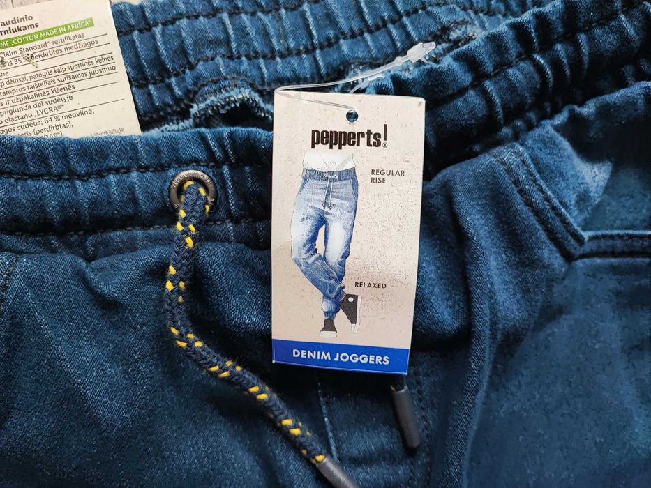 Joggery chpięce 158