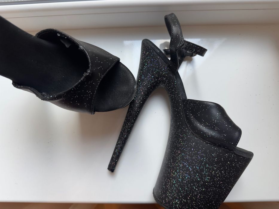 Стріпи pleaser 3