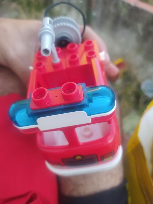 Lego duplo camião bombeiros + figura bombeira - portes correio incluído no preço