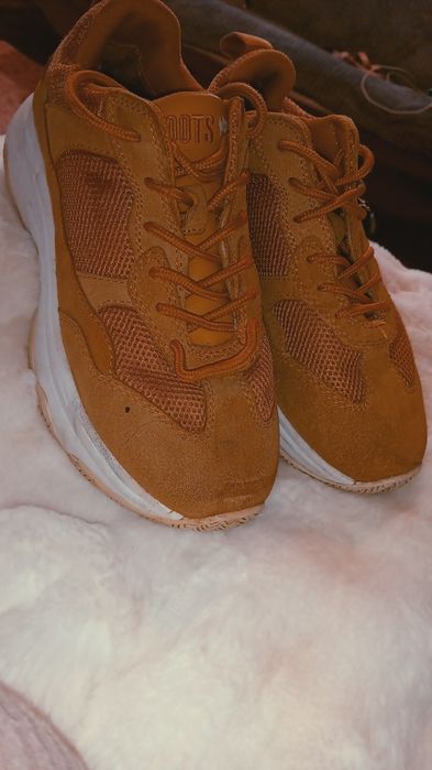 Sneakers trampki Roots 38 sznurowane adidasy sportowe musztardowe buty