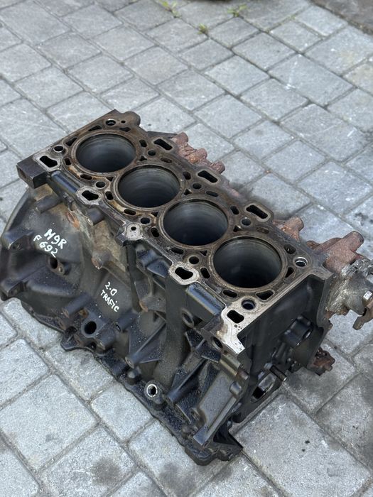 Голий блок двигуна Renault Trafic,Opel Vivaro,Nissan X-Trail 2.2 DCI