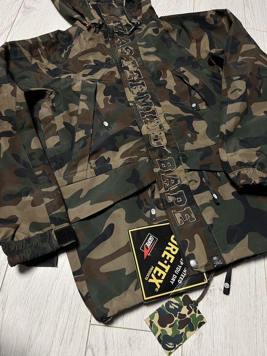 Куртка в колаборації Bape х Mastermind gore tex camo jacket розмір s