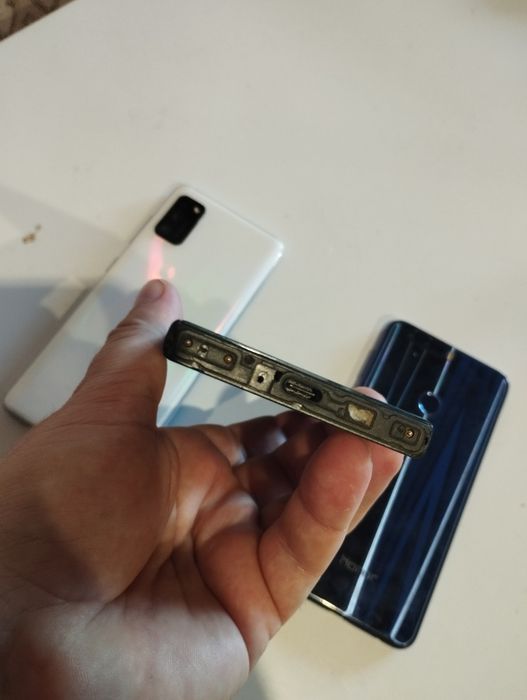 Samsung a41, Huawei, Sony