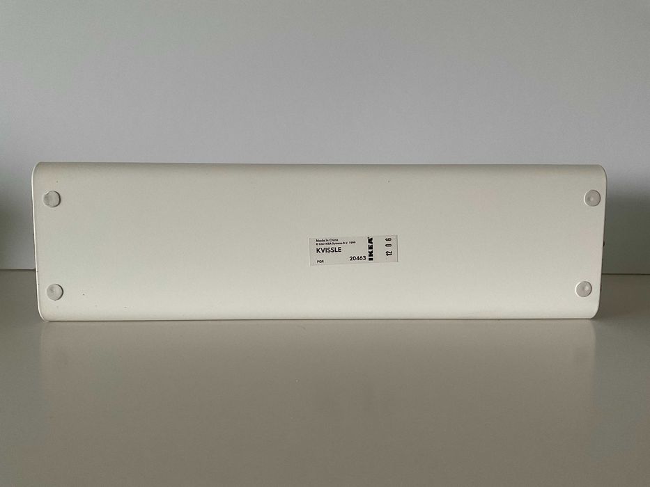 Suporte para canetas IKEA KVISSLE em metal branco - descontinuado
