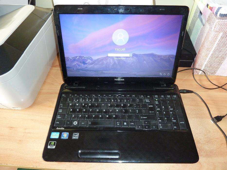 Portátil Toshiba Satellite L750-1ME