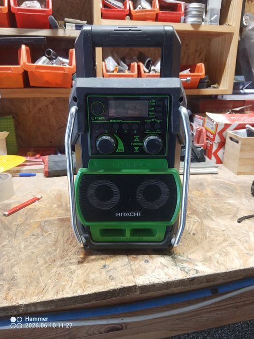 Radio budowlane Hitachi