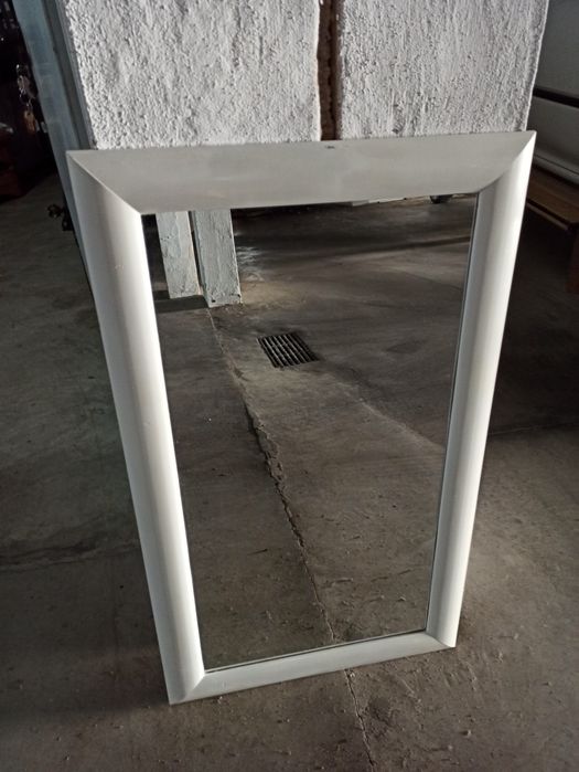 Espelho grande em ótimo estado