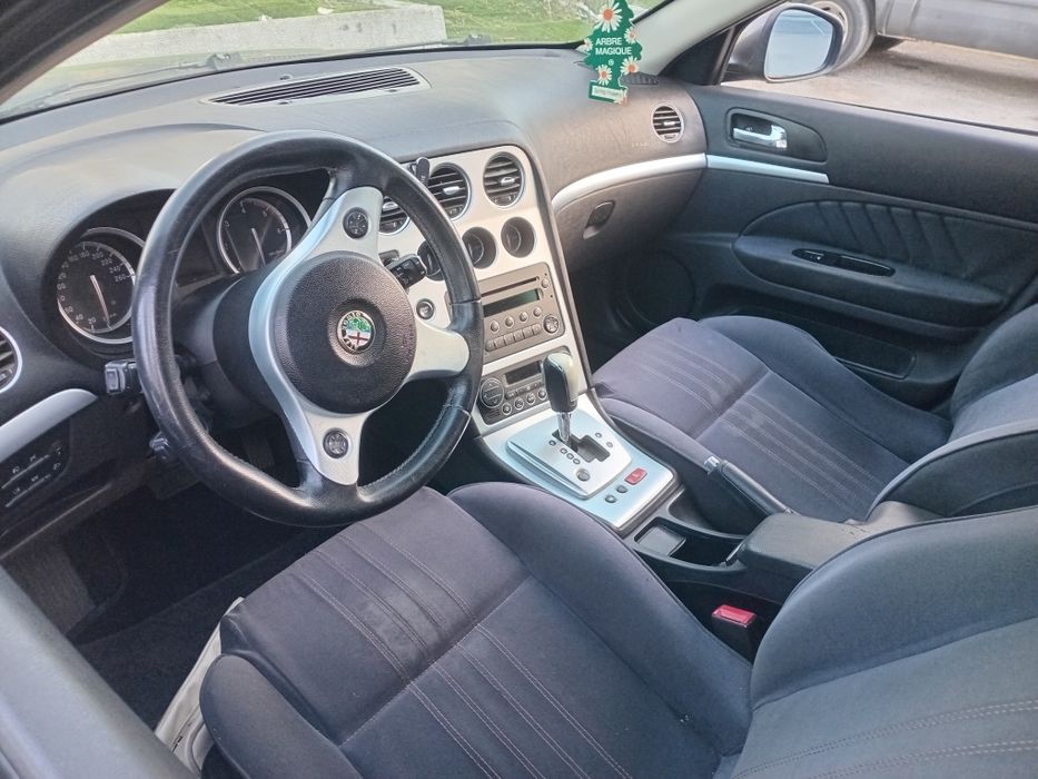 Alfa Romeo 159 16v automatico sedan