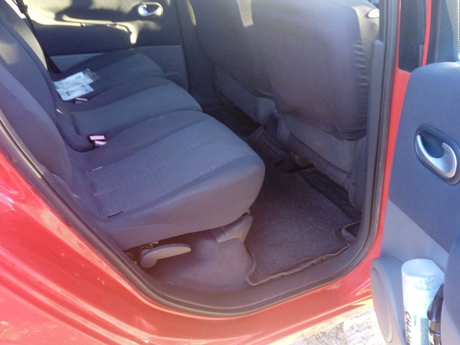 Рено Сценик 2.0.