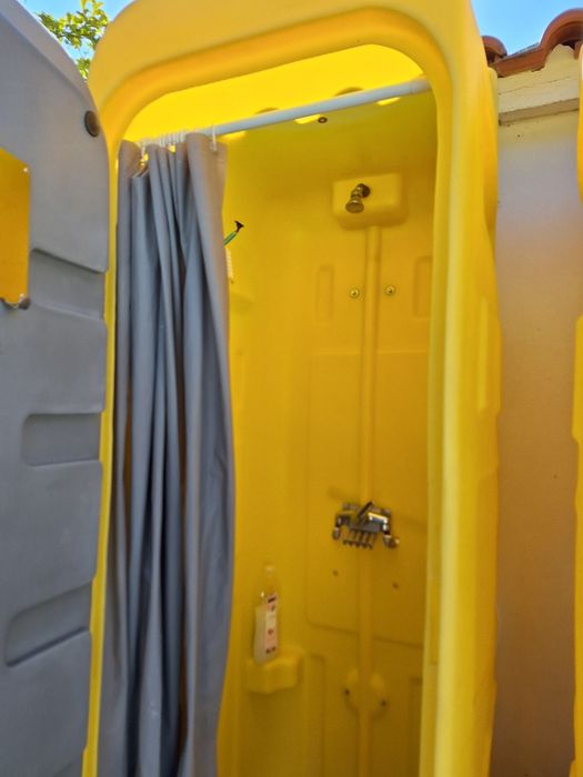 Sanita e duche portatil