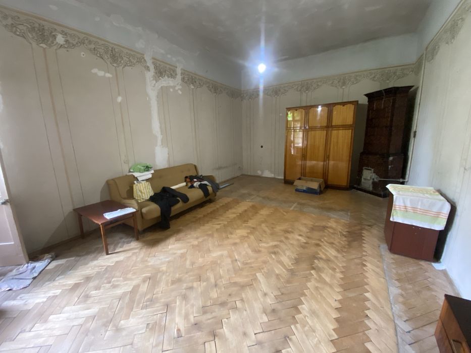 Продаж 2х кіинатної квартири + горище пр.Шевченка Центр