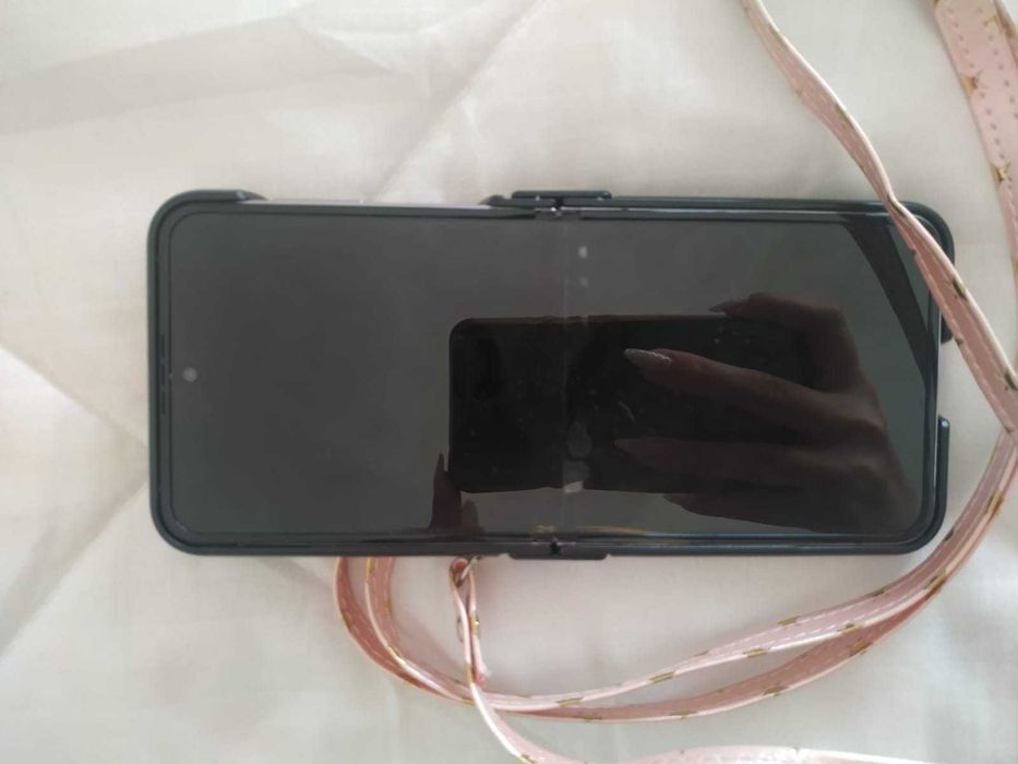 Capa Rosa com Estrelas Douradas para Samsung Galaxy Z Flip 4 – Nova64729671739139121