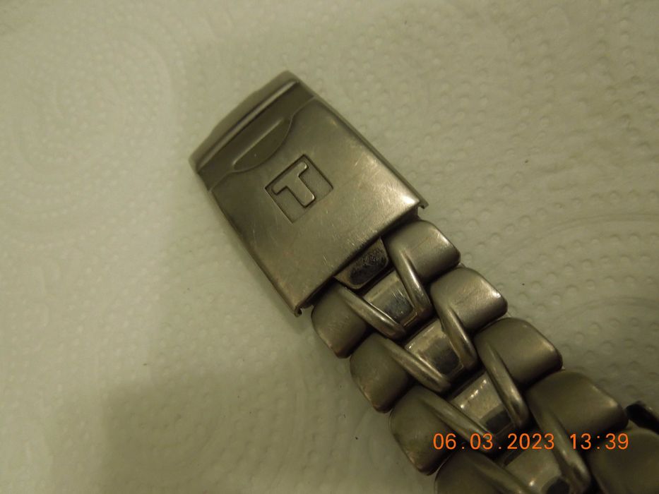 zegarek tissot tytanowy