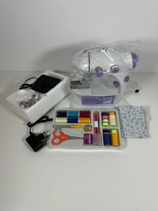 Mini maszyna do szycia