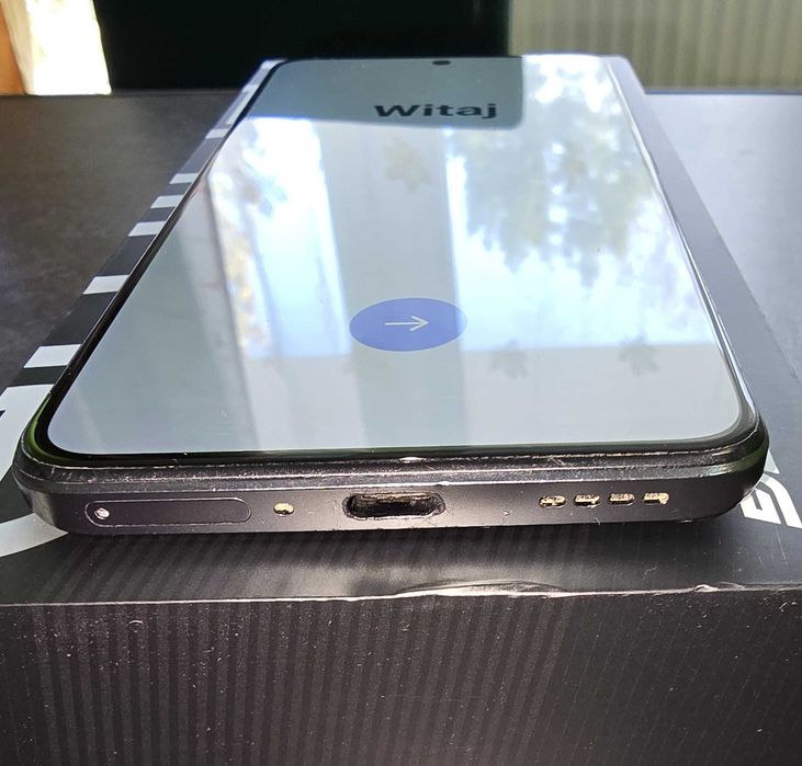 Realme GT Neo3  5G  12/256 GB plus dodatki