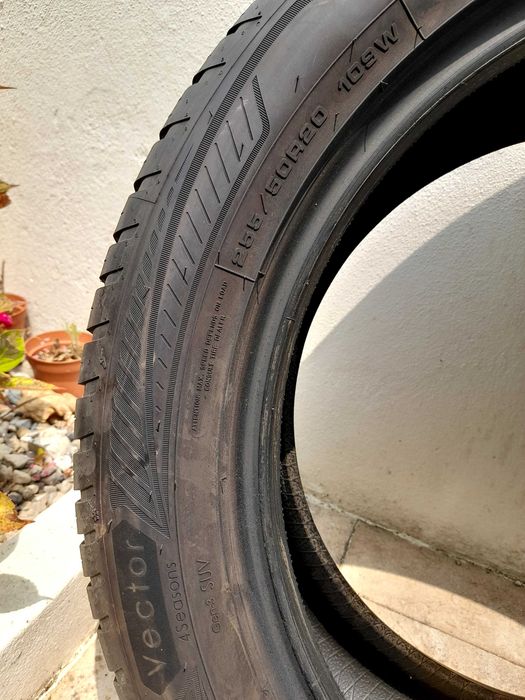 Pneu Goodyear Vector 255/50 R20 109W