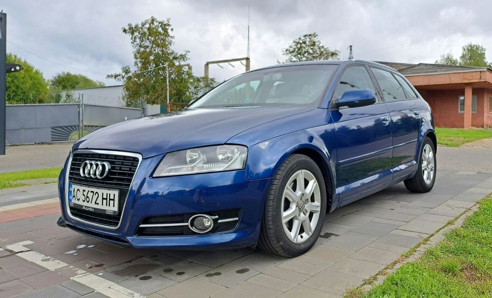 Автомобіль Ауді а3