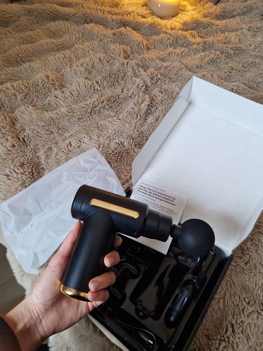 Sandałki na platformie + pistolet fo masażu