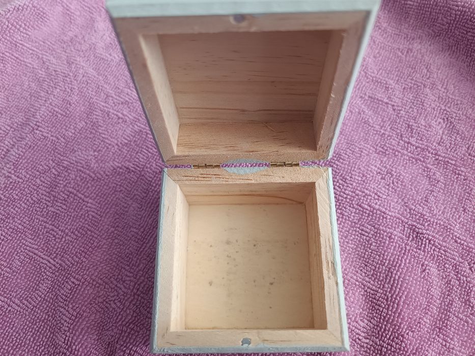 Ключница настенная и Деревянные шкатулки