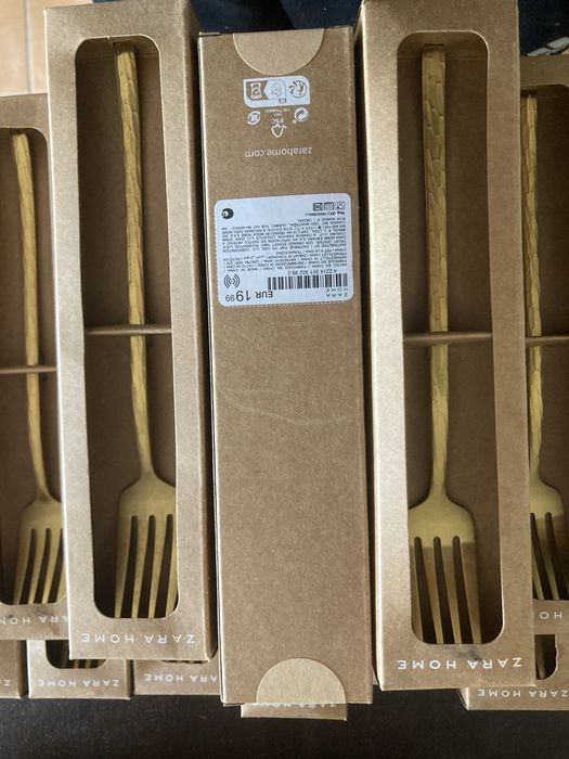 Copos, talheres e louça Sara home novos