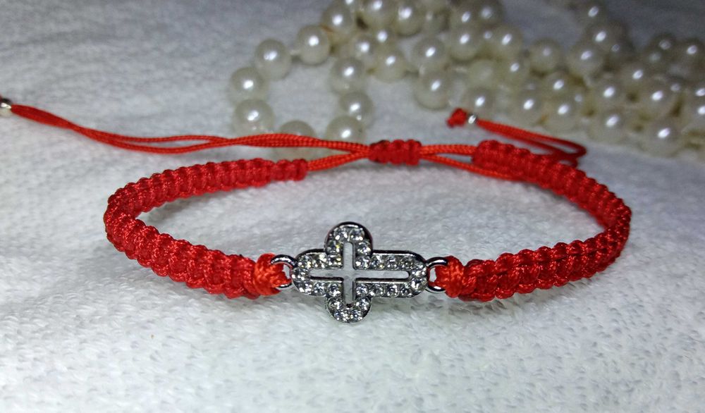 Червоний браслет-оберіг з хрестиком | ручна робота.