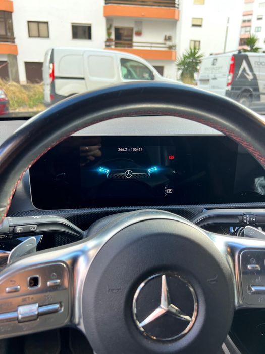 Mercedes A180d AMG 2018 NACIONAL — photo 4