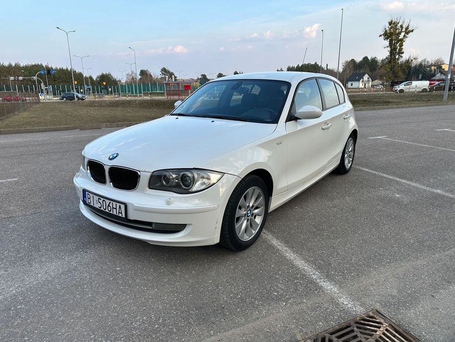 BMW Seria 1 118i 2.0 143km, 2009 rok